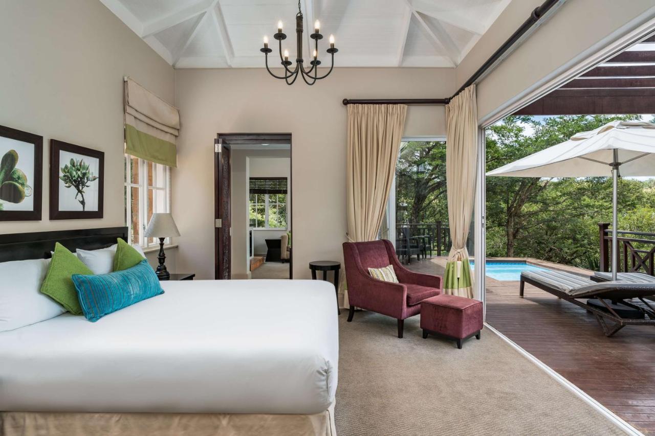 Mount Grace Hotel & Spa Magaliesburg Bagian luar foto A bedroom at the Cape of Good Hope